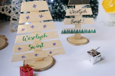 Jak stworzyć piękną choinkę z listewek DIY - proste kroki i pomysły
