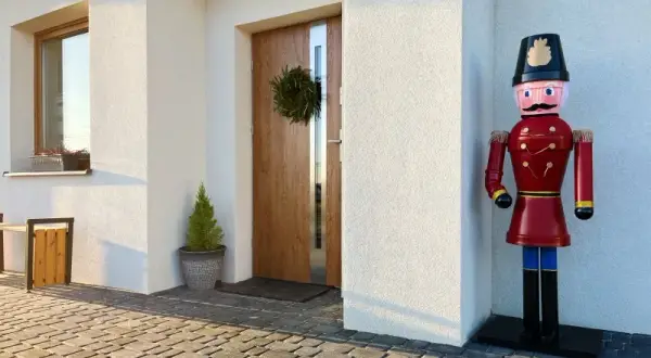 Stwórz wyjątkowego dziadka do orzechów DIY krok po kroku w prosty sposób