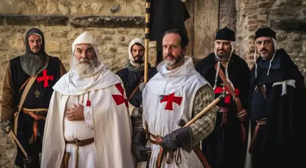 Kiedy powstał zakon templariuszy? Poznaj tajemnice jego założenia
